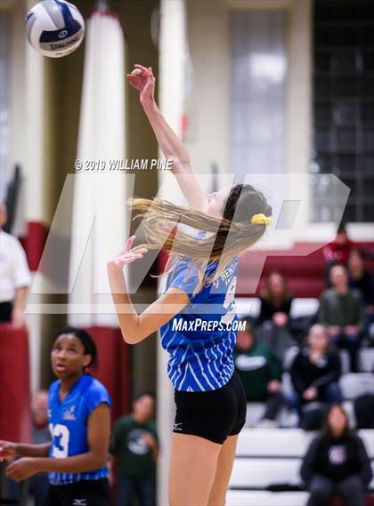 Thumbnail 1 in Hendrick Hudson vs. Cornwall Central (NYSPHSAA Class A Regional Semifinal) photogallery.