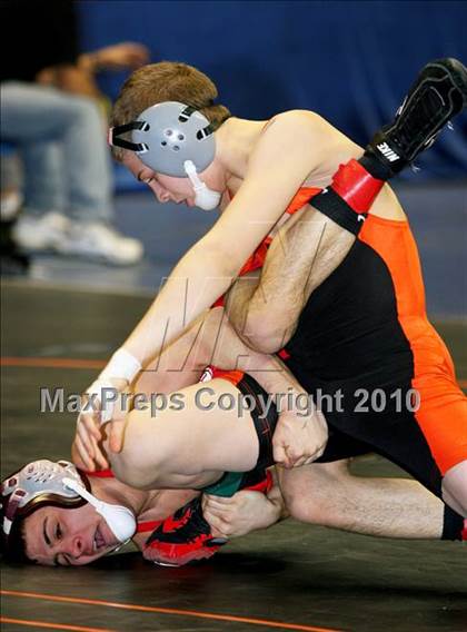 Thumbnail 1 in NYSPHSAA Championships (D1 Quarterfinal Round) photogallery.