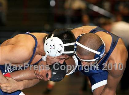 Thumbnail 1 in NYSPHSAA Championships (D1 Quarterfinal Round) photogallery.