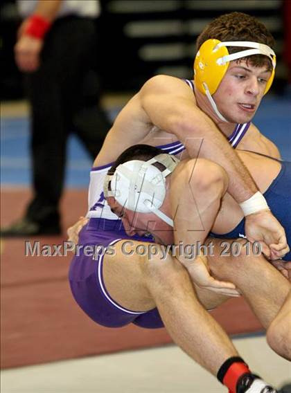 Thumbnail 1 in NYSPHSAA Championships (D1 Quarterfinal Round) photogallery.