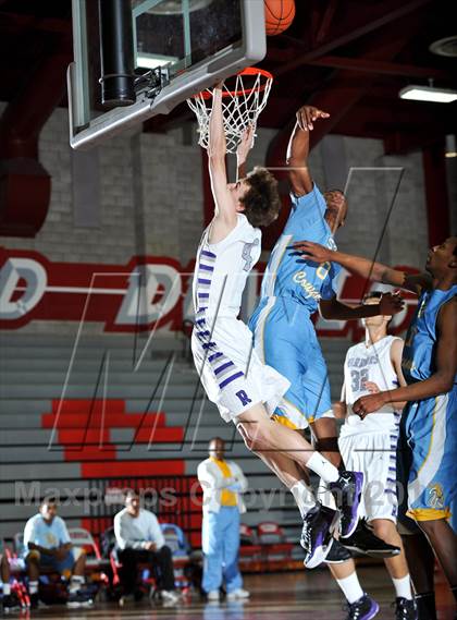 Thumbnail 2 in San Ysidro vs. Rock Academy (Xtreme Glass Invitational) photogallery.