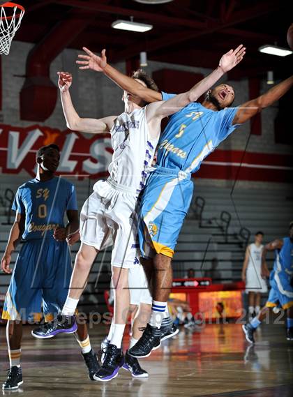 Thumbnail 2 in San Ysidro vs. Rock Academy (Xtreme Glass Invitational) photogallery.