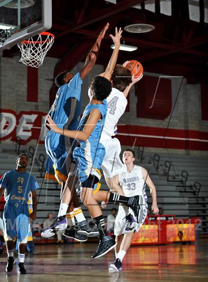 Thumbnail 3 in San Ysidro vs. Rock Academy (Xtreme Glass Invitational) photogallery.