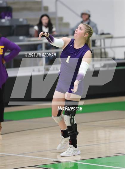 Thumbnail 3 in S & S Consolidated vs. Edgewood (UIL 3A Area Playoff) photogallery.