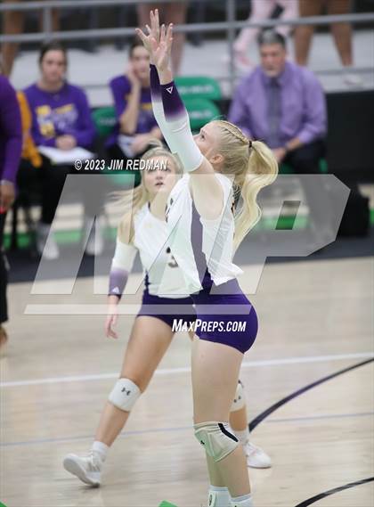 Thumbnail 2 in S & S Consolidated vs. Edgewood (UIL 3A Area Playoff) photogallery.