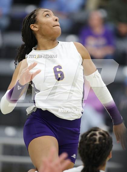 Thumbnail 1 in S & S Consolidated vs. Edgewood (UIL 3A Area Playoff) photogallery.