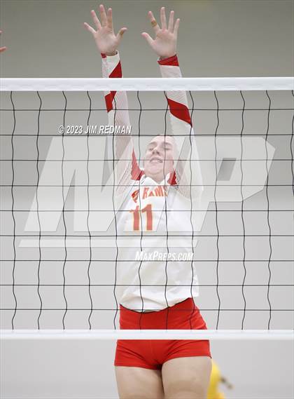 Thumbnail 1 in S & S Consolidated vs. Edgewood (UIL 3A Area Playoff) photogallery.