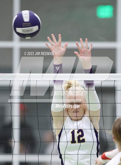 Thumbnail 2 in S & S Consolidated vs. Edgewood (UIL 3A Area Playoff) photogallery.