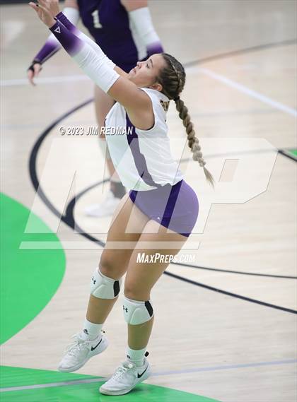 Thumbnail 1 in S & S Consolidated vs. Edgewood (UIL 3A Area Playoff) photogallery.