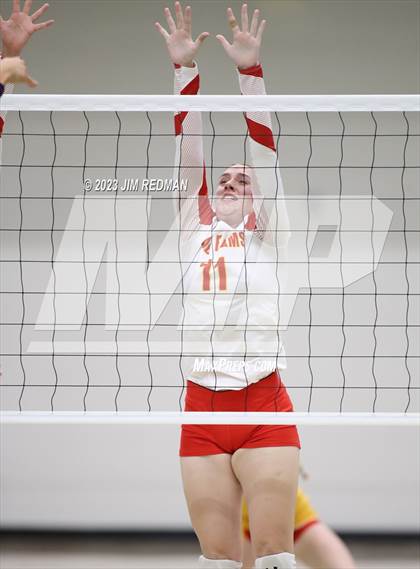 Thumbnail 3 in S & S Consolidated vs. Edgewood (UIL 3A Area Playoff) photogallery.