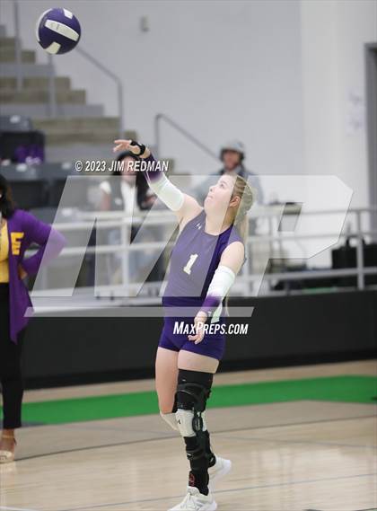 Thumbnail 2 in S & S Consolidated vs. Edgewood (UIL 3A Area Playoff) photogallery.