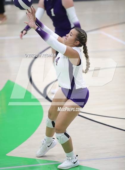 Thumbnail 3 in S & S Consolidated vs. Edgewood (UIL 3A Area Playoff) photogallery.