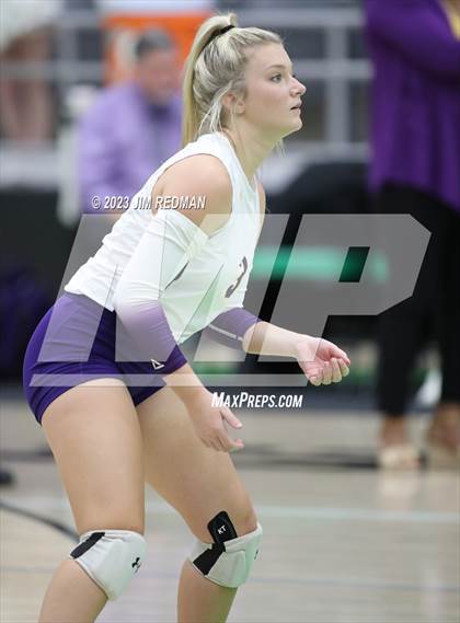 Thumbnail 2 in S & S Consolidated vs. Edgewood (UIL 3A Area Playoff) photogallery.