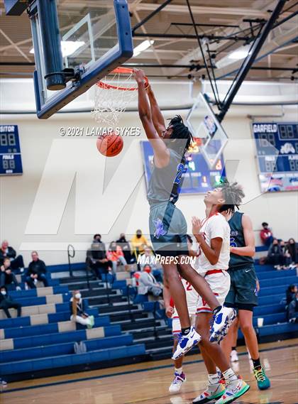 Thumbnail 1 in Villa Angela-St. Joseph vs. Lutheran East photogallery.