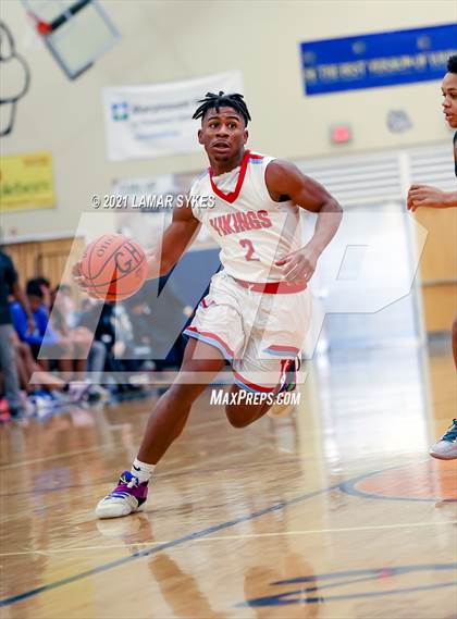Thumbnail 3 in Villa Angela-St. Joseph vs. Lutheran East photogallery.