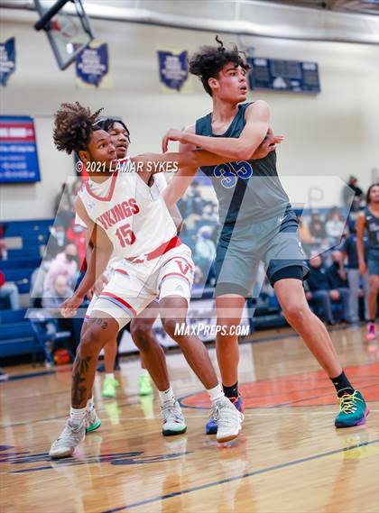 Thumbnail 3 in Villa Angela-St. Joseph vs. Lutheran East photogallery.