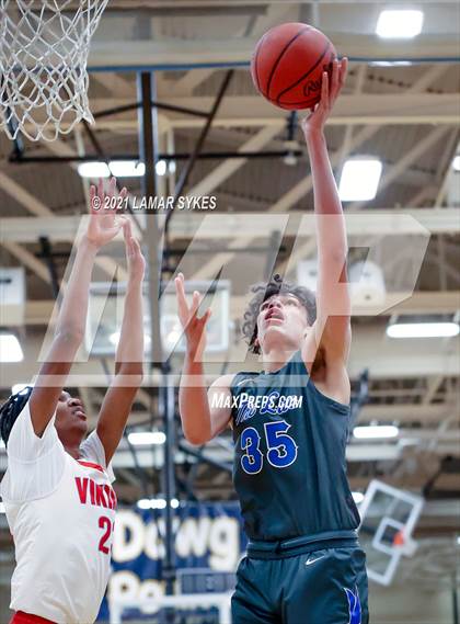 Thumbnail 1 in Villa Angela-St. Joseph vs. Lutheran East photogallery.