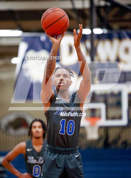 Thumbnail 1 in Villa Angela-St. Joseph vs. Lutheran East photogallery.