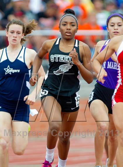 Thumbnail 3 in UIL Region 4 Regional Track & Field photogallery.