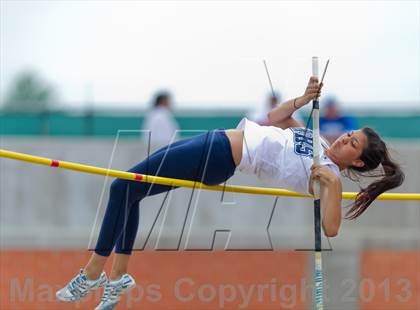 Thumbnail 1 in UIL Region 4 Regional Track & Field photogallery.
