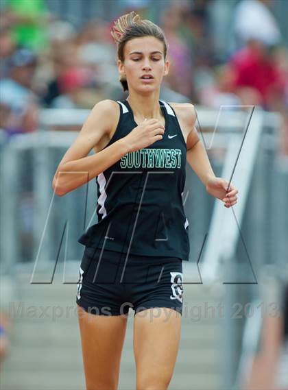Thumbnail 2 in UIL Region 4 Regional Track & Field photogallery.
