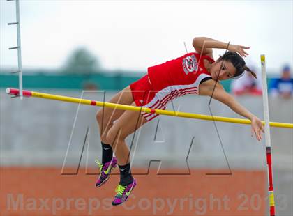Thumbnail 3 in UIL Region 4 Regional Track & Field photogallery.