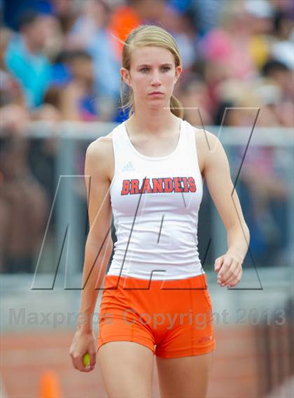 Thumbnail 2 in UIL Region 4 Regional Track & Field photogallery.