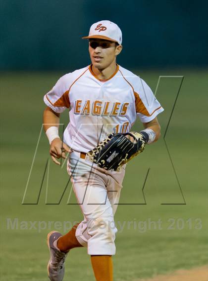 Thumbnail 3 in Sharyland vs. Eagle Pass (UIL 5A Region IV Regional Quarterfinal Playoff) photogallery.