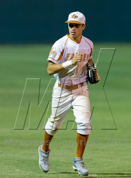 Thumbnail 2 in Sharyland vs. Eagle Pass (UIL 5A Region IV Regional Quarterfinal Playoff) photogallery.