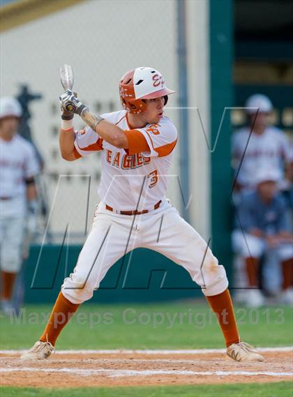 Thumbnail 2 in Sharyland vs. Eagle Pass (UIL 5A Region IV Regional Quarterfinal Playoff) photogallery.