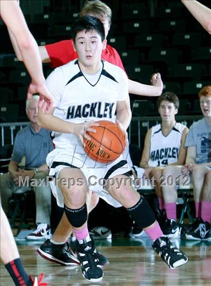 Thumbnail 3 in Hackley vs. Friends Seminary photogallery.
