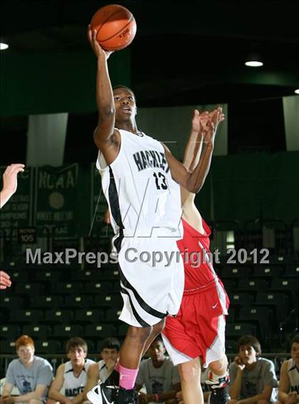 Thumbnail 2 in Hackley vs. Friends Seminary photogallery.
