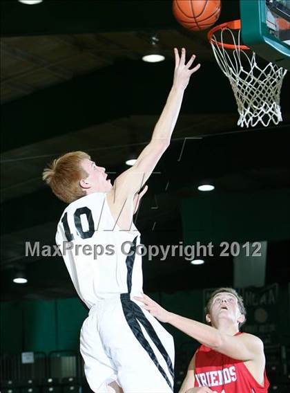 Thumbnail 3 in Hackley vs. Friends Seminary photogallery.