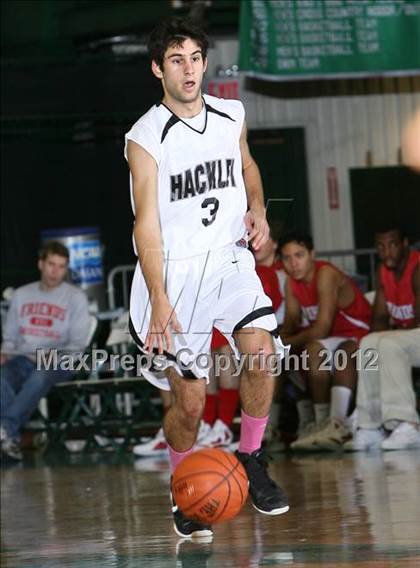 Thumbnail 3 in Hackley vs. Friends Seminary photogallery.