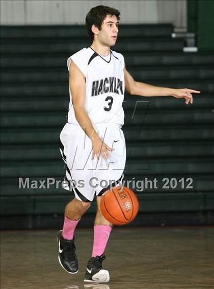 Thumbnail 2 in Hackley vs. Friends Seminary photogallery.