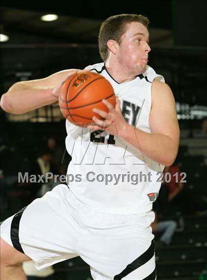 Thumbnail 2 in Hackley vs. Friends Seminary photogallery.
