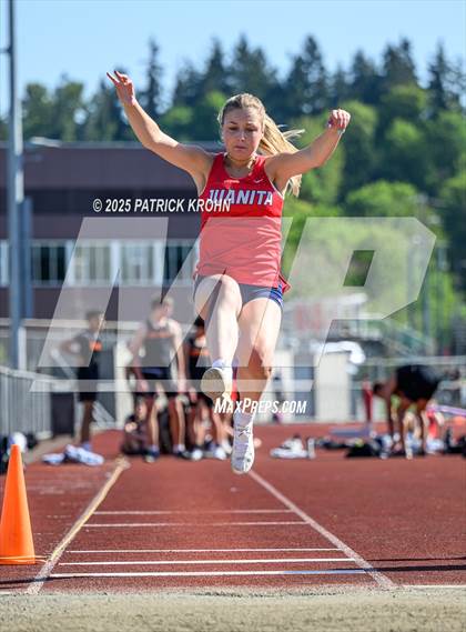 Thumbnail 3 in Newport - Bellevue vs Juanita (Long Jump) photogallery.