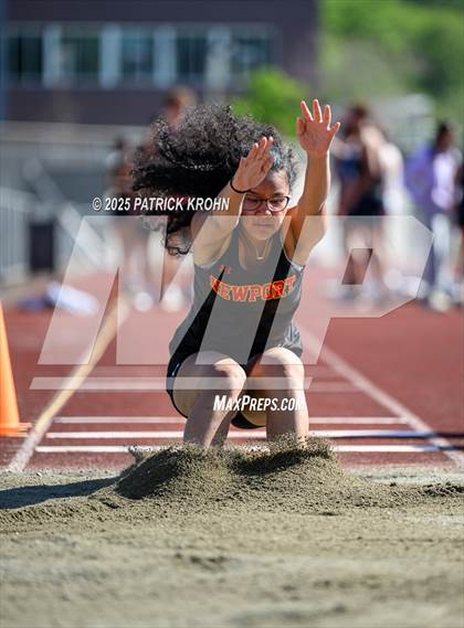 Thumbnail 1 in Newport - Bellevue vs Juanita (Long Jump) photogallery.