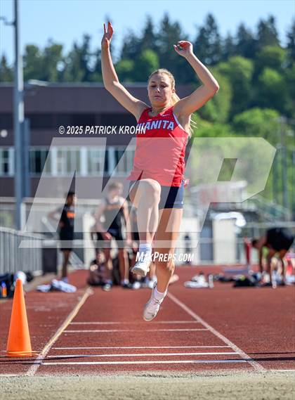 Thumbnail 2 in Newport - Bellevue vs Juanita (Long Jump) photogallery.