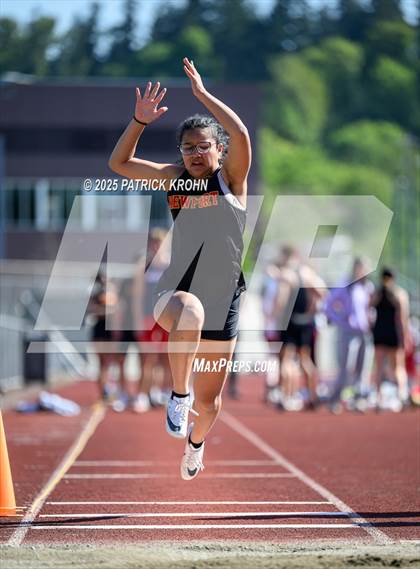 Thumbnail 1 in Newport - Bellevue vs Juanita (Long Jump) photogallery.