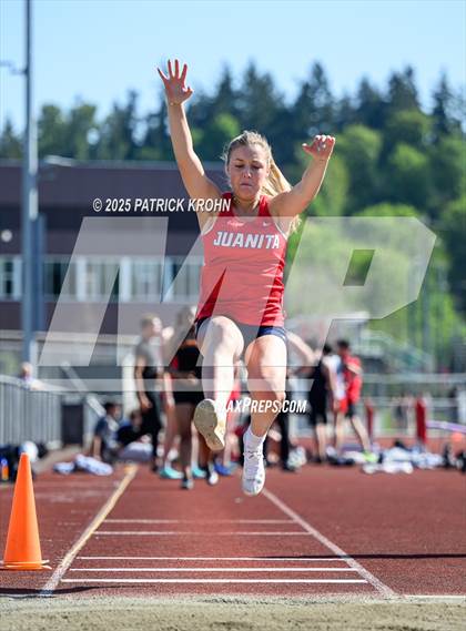 Thumbnail 2 in Newport - Bellevue vs Juanita (Long Jump) photogallery.