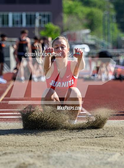 Thumbnail 1 in Newport - Bellevue vs Juanita (Long Jump) photogallery.