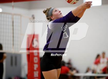 Thumbnail 1 in Fountain Hills vs Payson (Florence Invitational) photogallery.