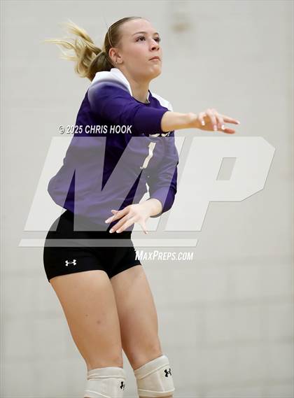 Thumbnail 3 in Fountain Hills vs Payson (Florence Invitational) photogallery.