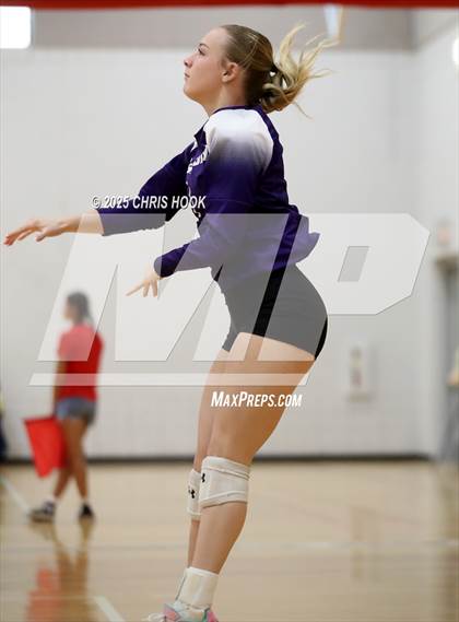 Thumbnail 1 in Fountain Hills vs Payson (Florence Invitational) photogallery.