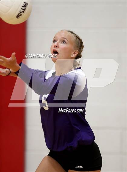 Thumbnail 1 in Fountain Hills vs Payson (Florence Invitational) photogallery.