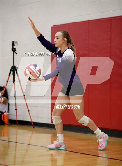 Thumbnail 1 in Fountain Hills vs Payson (Florence Invitational) photogallery.