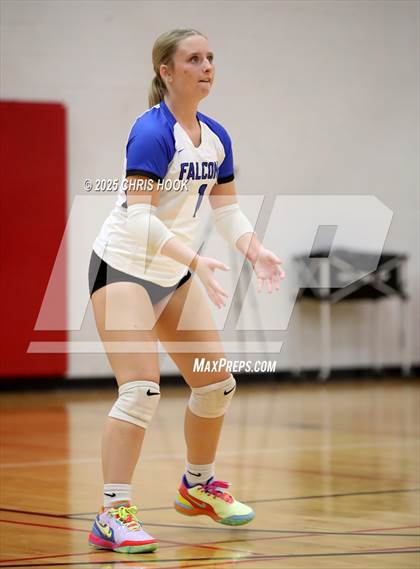 Thumbnail 3 in Fountain Hills vs Payson (Florence Invitational) photogallery.