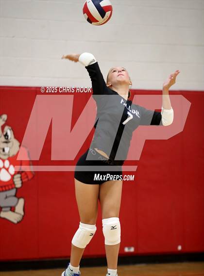 Thumbnail 2 in Fountain Hills vs Payson (Florence Invitational) photogallery.