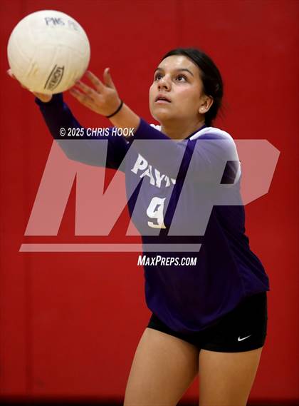 Thumbnail 3 in Fountain Hills vs Payson (Florence Invitational) photogallery.